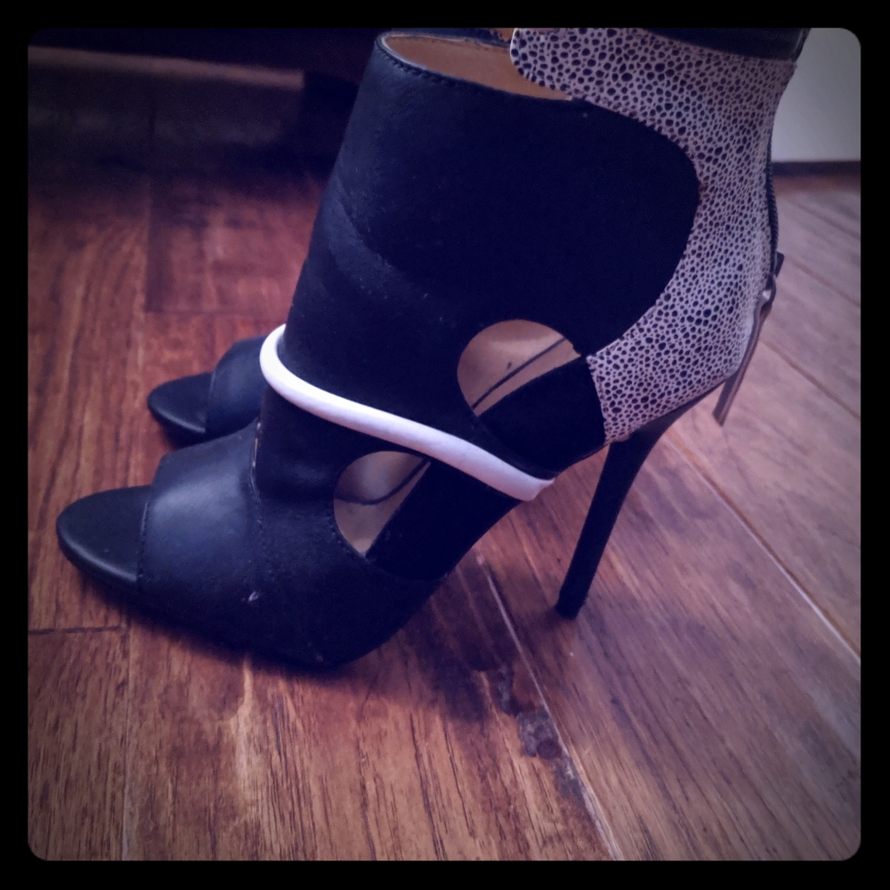 High heel shoes